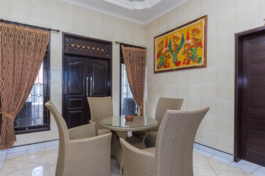 Denays House Hotel Jimbaran Kültér fotó