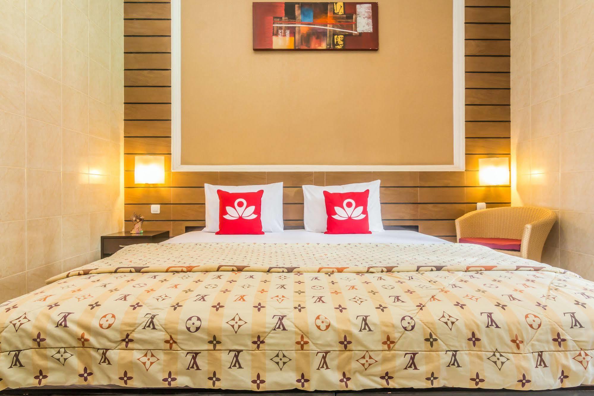 Denays House Hotel Jimbaran Kültér fotó