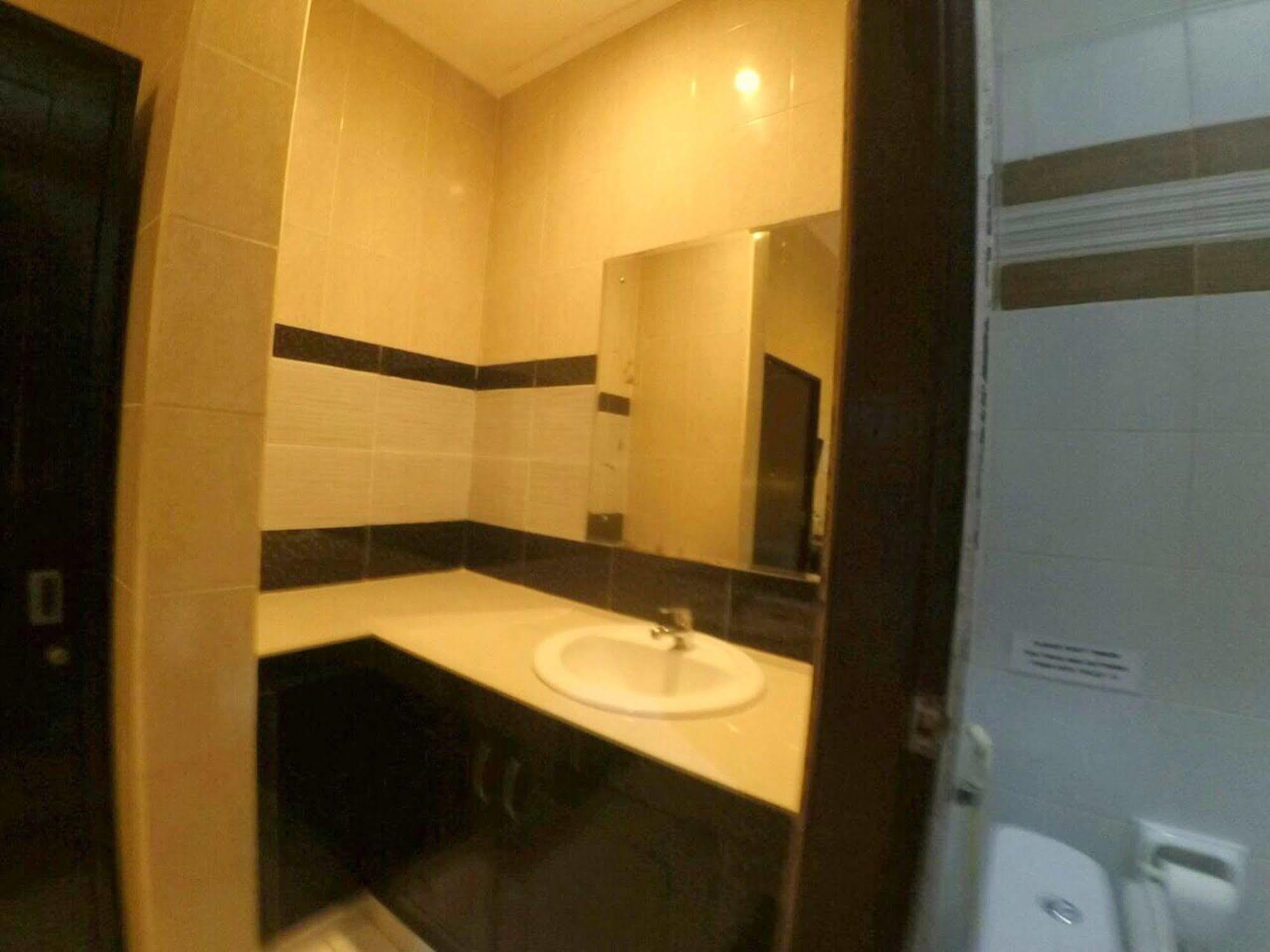 Denays House Hotel Jimbaran Kültér fotó