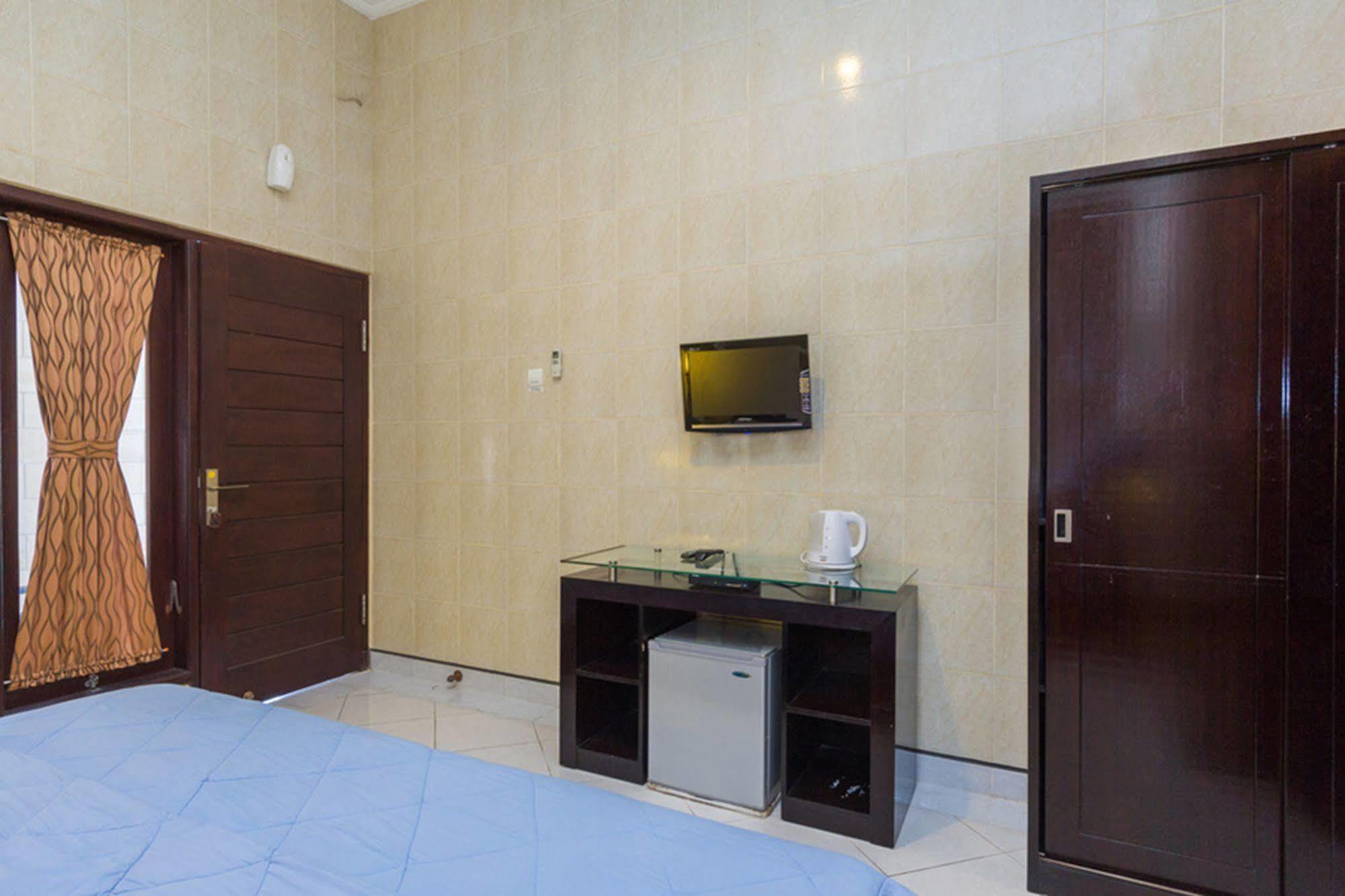 Denays House Hotel Jimbaran Kültér fotó