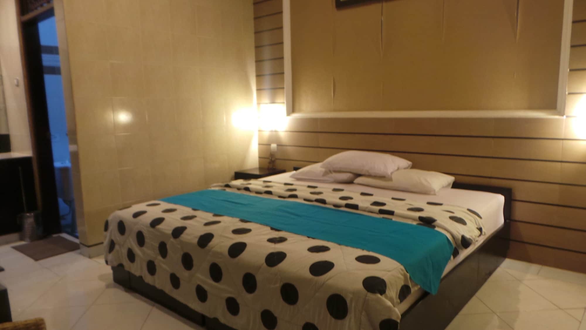 Denays House Hotel Jimbaran Kültér fotó